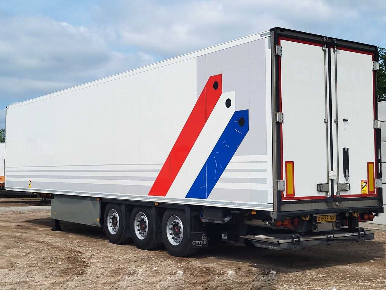 Полуприцеп-рефрижератор Schmitz Thermo King SLXi Spectrum
