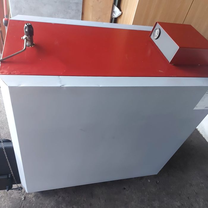 Vind centrala (cazan) viadrus din fonta 40kw cu 8 elementi