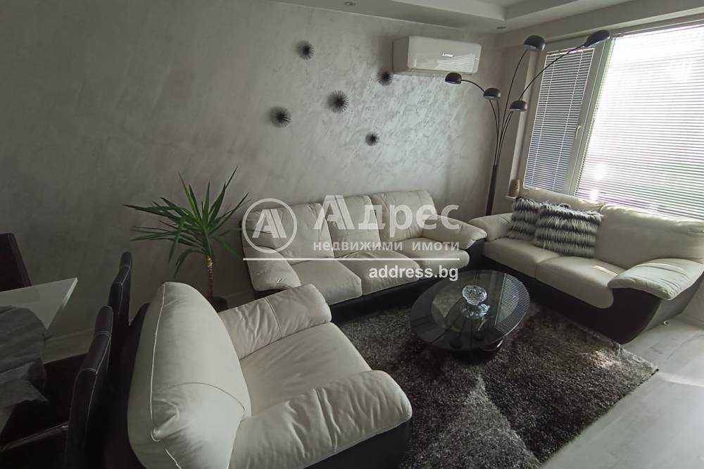 Продава се Двустаен апартамент в Разград, Освобождение - 63 кв.м за 1660 €/кв.м - Снимка #2
