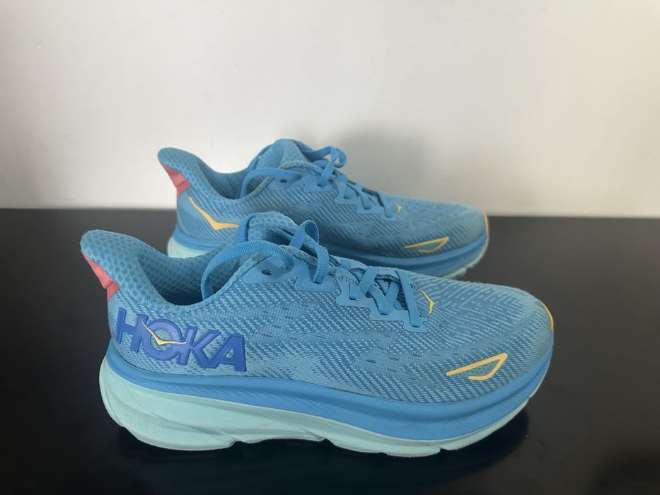 Hoka Clifton 9.