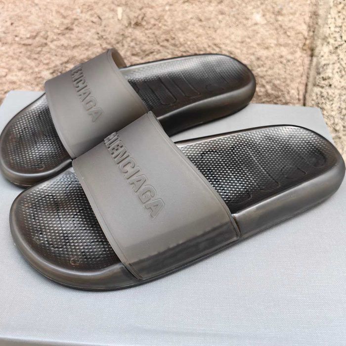 Мъжки чехли BALENCIAGA  2025  42 43 44