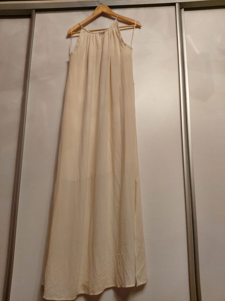 Продам Платье размер 44-48 масима дутти