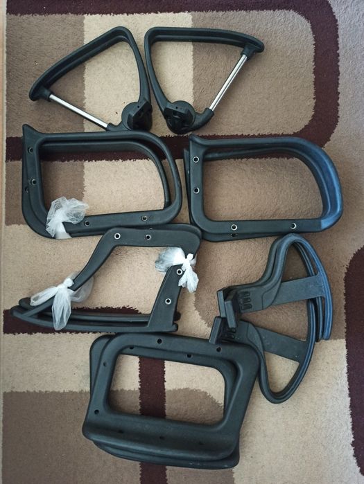 Продавам части за офис столове