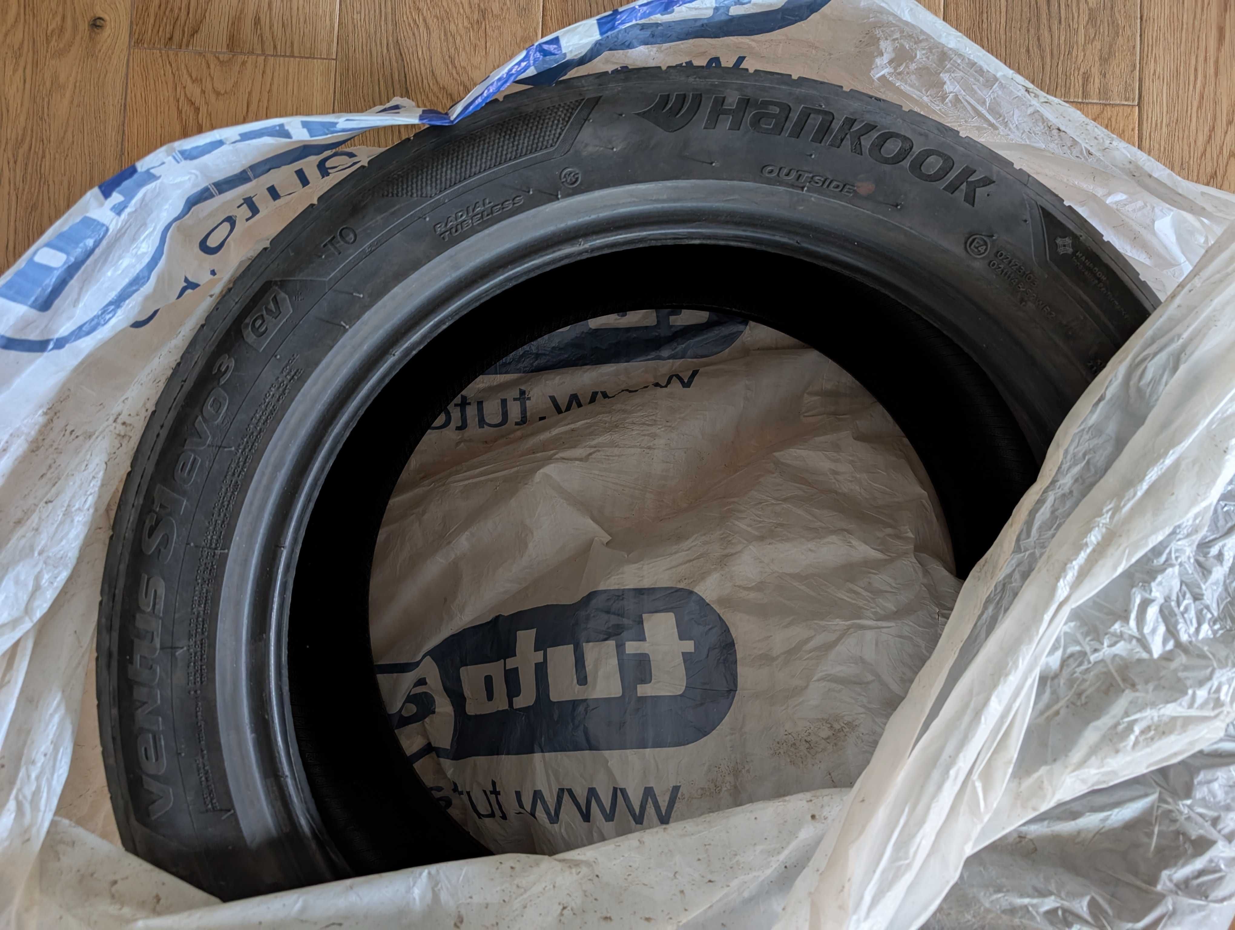 Hankook Ventus S1 evo3 255 45 19 EV