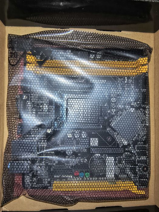 Placa de baza Biostar H81MHV3 socket 1150 noua, la cutie.