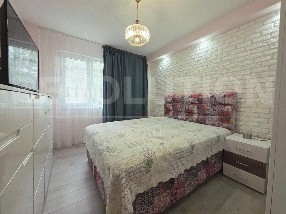 Продава се Тристаен апартамент в София, Света Троица - 84 кв.м за 1518 €/кв.м - Снимка #4