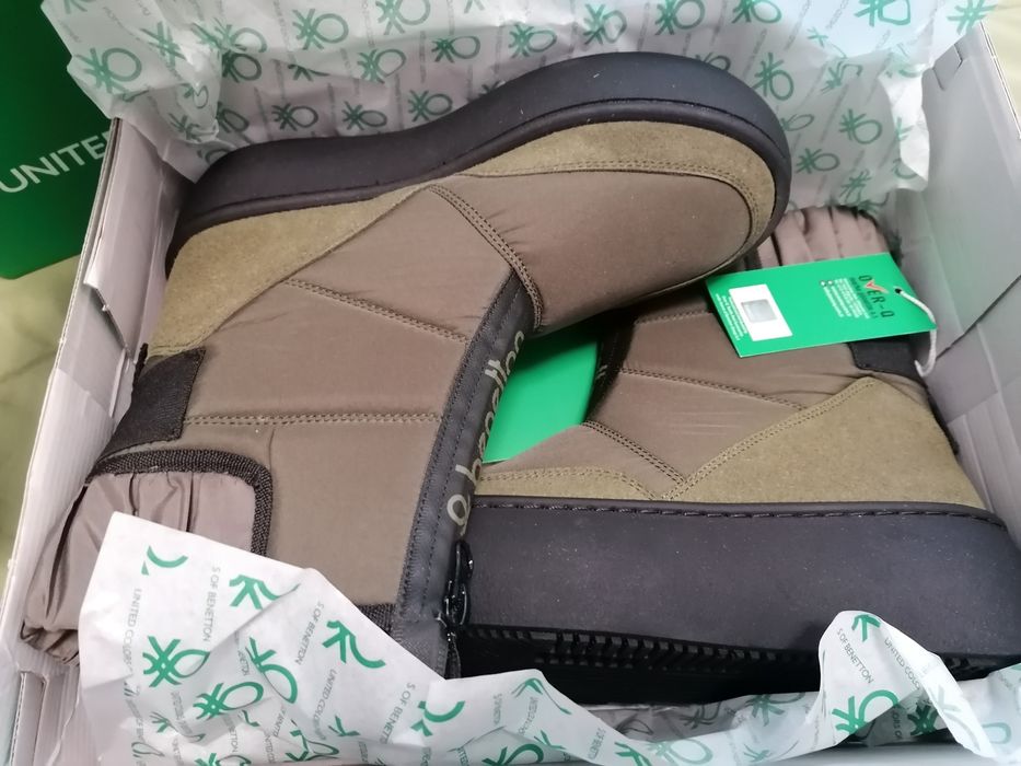 Дамски зимни ботуши Benetton 37