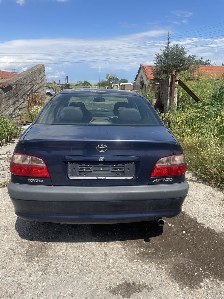 toyota avensis 2.0 d4d 2002 на части