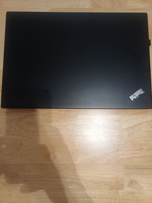 Лаптот Lenovo T470s