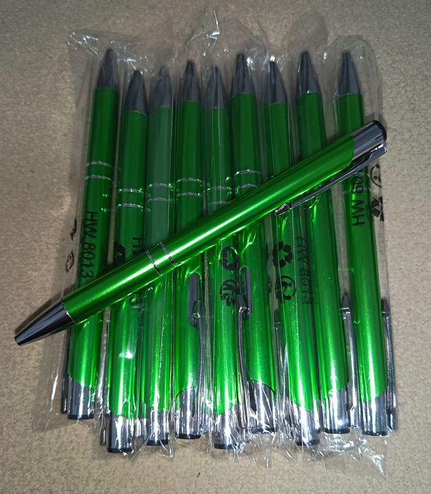 Vand pixuri metalice