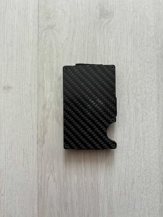 Portofel smart pentru carduri si cash