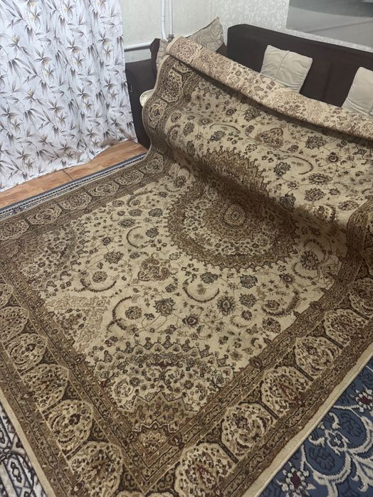 Ковер б/у 2*4 шерстяной