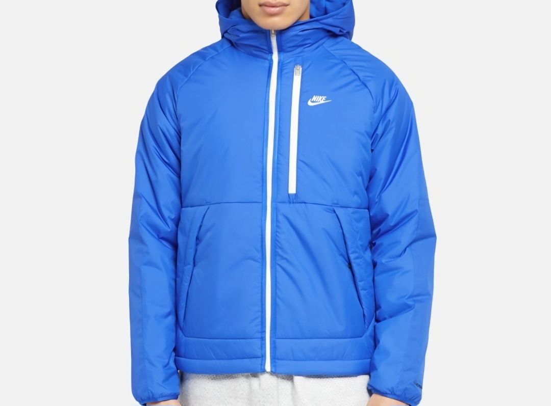 Ново мъжко яке Nike, размер М