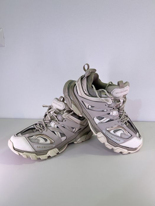 Balenciaga track