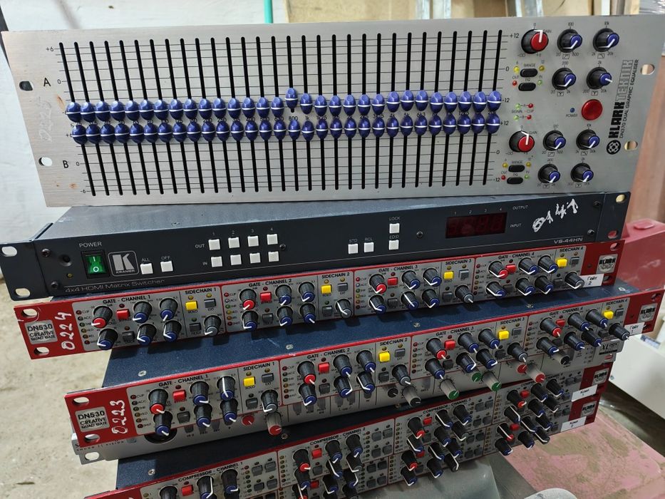 профессиональный звуковой оборудование