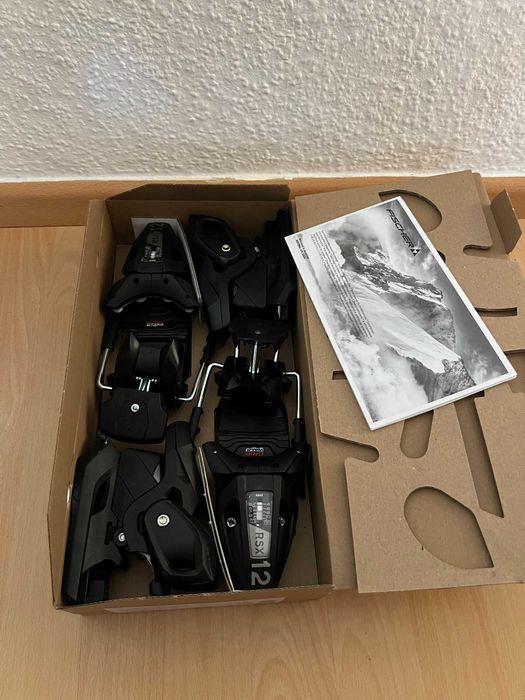 Ski schi NOI Fischer RC4 WC SC (2024-2025) 155cm +Fischer RSX12 GW