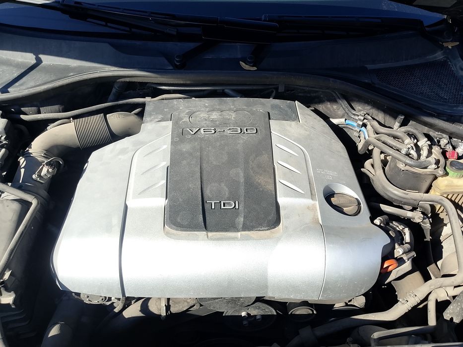 Audi Q7 3.0 TDI,BUG мотор 233 к.с. ,20 броя на части