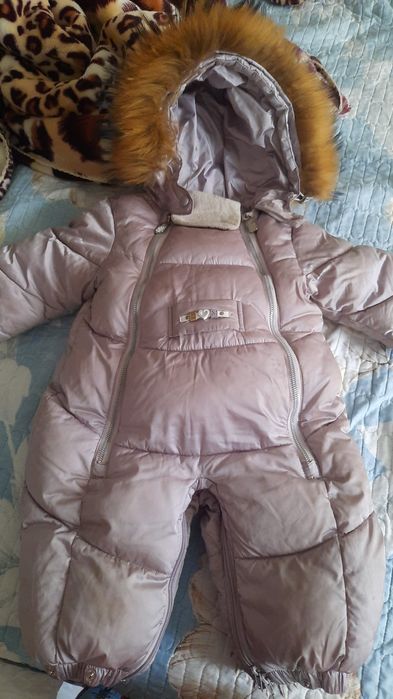 Зимний комбез 2000тг на годик