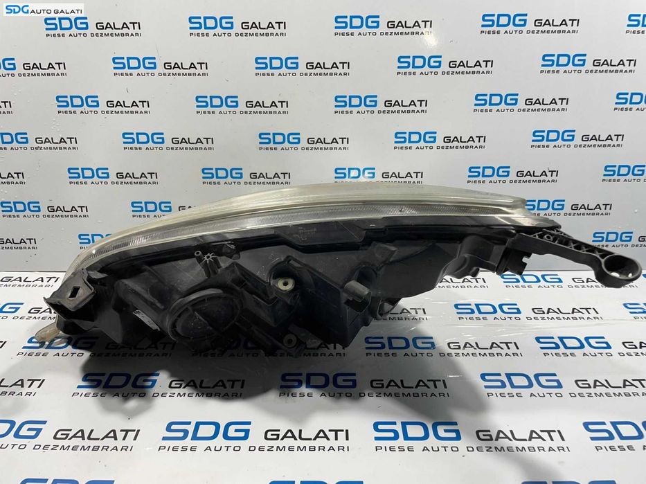 Far Dreapta Fara Xenon Opel Astra J 2009 - 2016 Cod 13253657 [L3950]