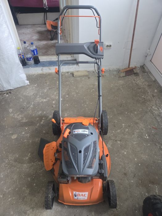 Masina de tuns iarba Ruris 130XL