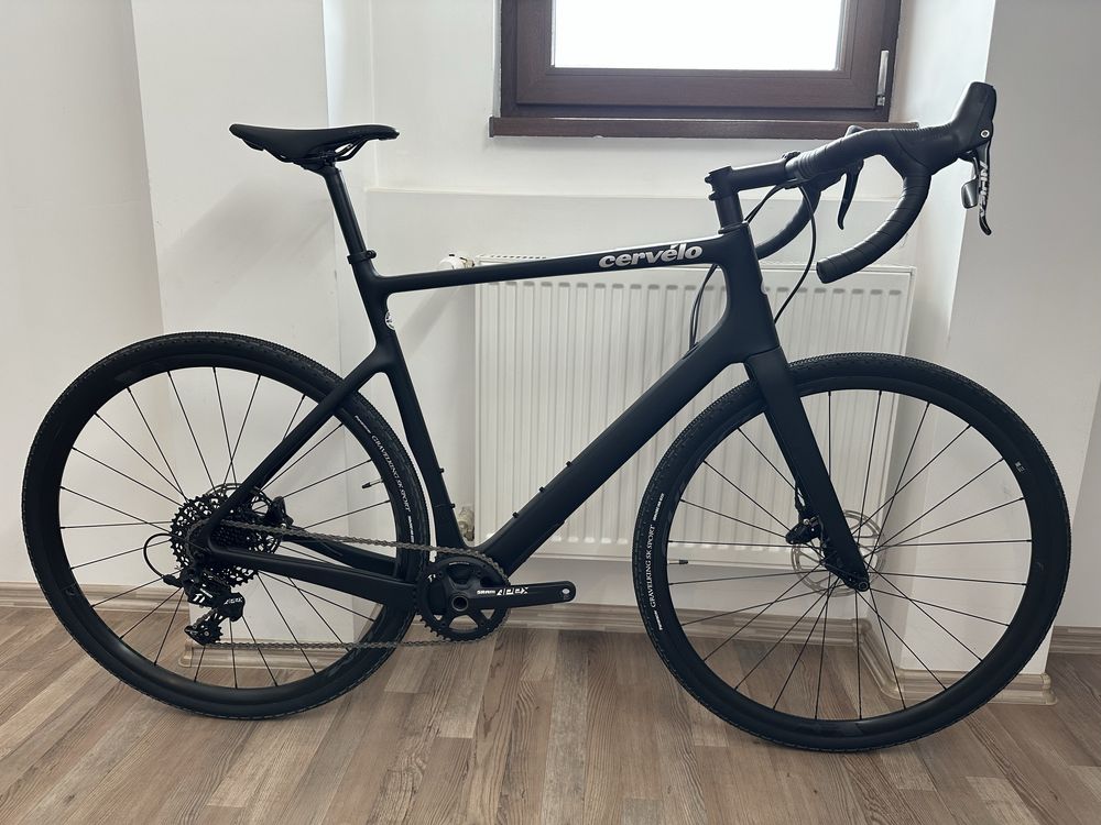 Gravel Cursiera Carbon Cervelo Aspero 2024