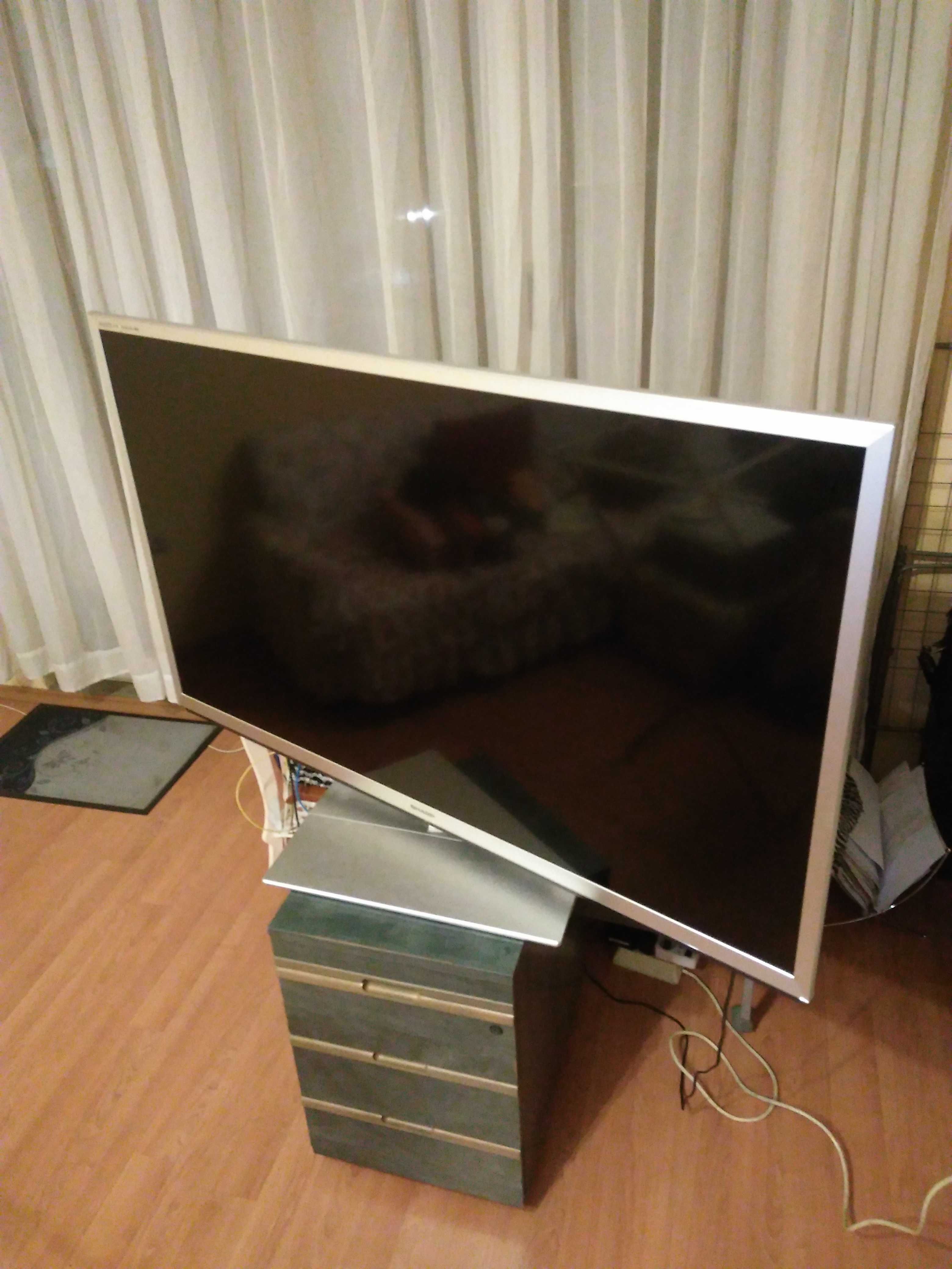 Телевизор SHARP 60 inch LCD