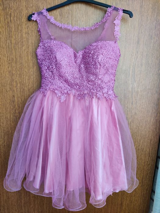 Rochie cu trena, voal și dantela, scurta sau lunga