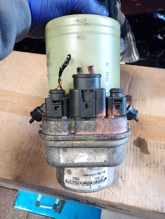 Pompa servo servodirectie trw vw polo 9n skoda fabia seat ibiza trw