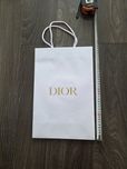 Хартиени чанти DIOR и Louis Vuitton