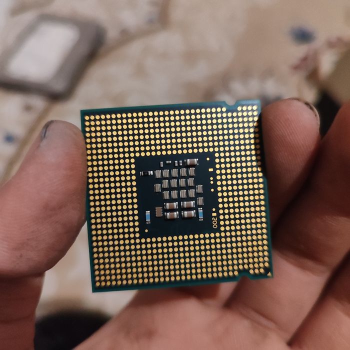 Intel Celeron SL9XP / Celeron 420 под Socket 775
