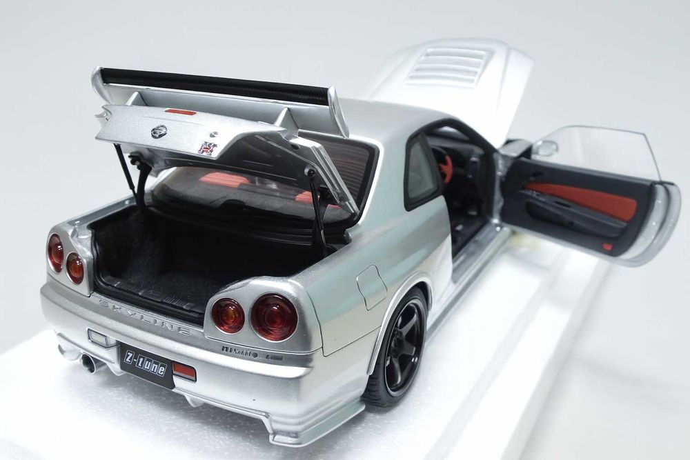 Nissan Skyline GT-R34 Z-tune (Silver) AUTOart