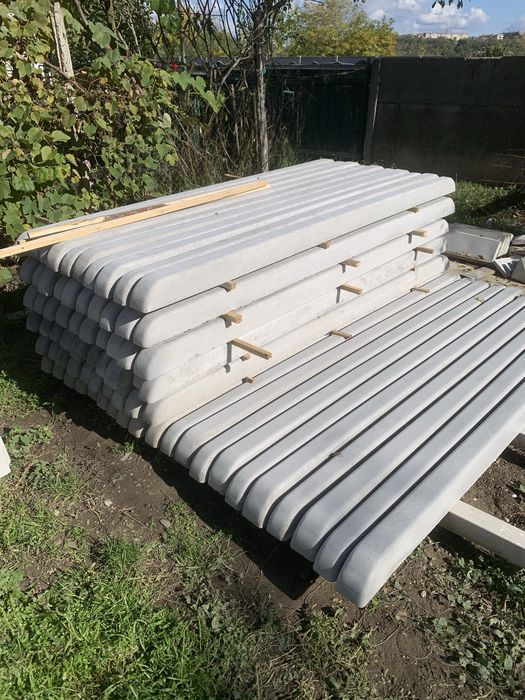 Stalpi spalieri de vanzare