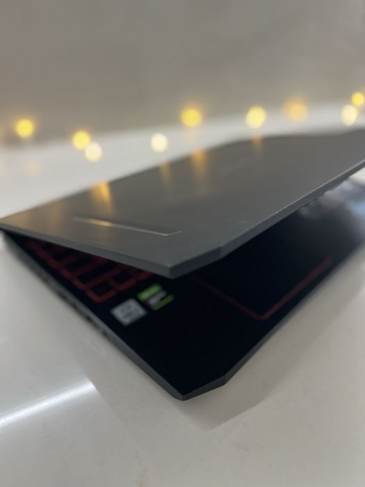Геймърски лаптоп Acer Nitro 5 AN515-55 | I7-10750H | GTX 1650 Ti