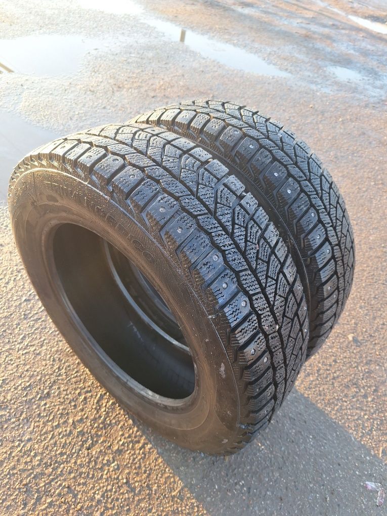 Продам зимнюю резину 185.65,15
