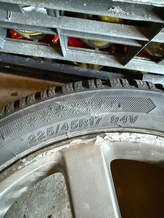 Зимни гуми Lassa с комплект джанти 17 за Volkswagen 5x112