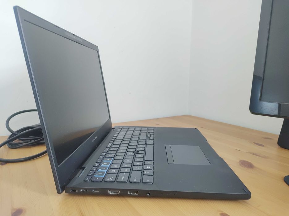 ASUS ExpertBook, 1 Tera, 32 RAM,  procesor i7, 15.6", Full HDD,