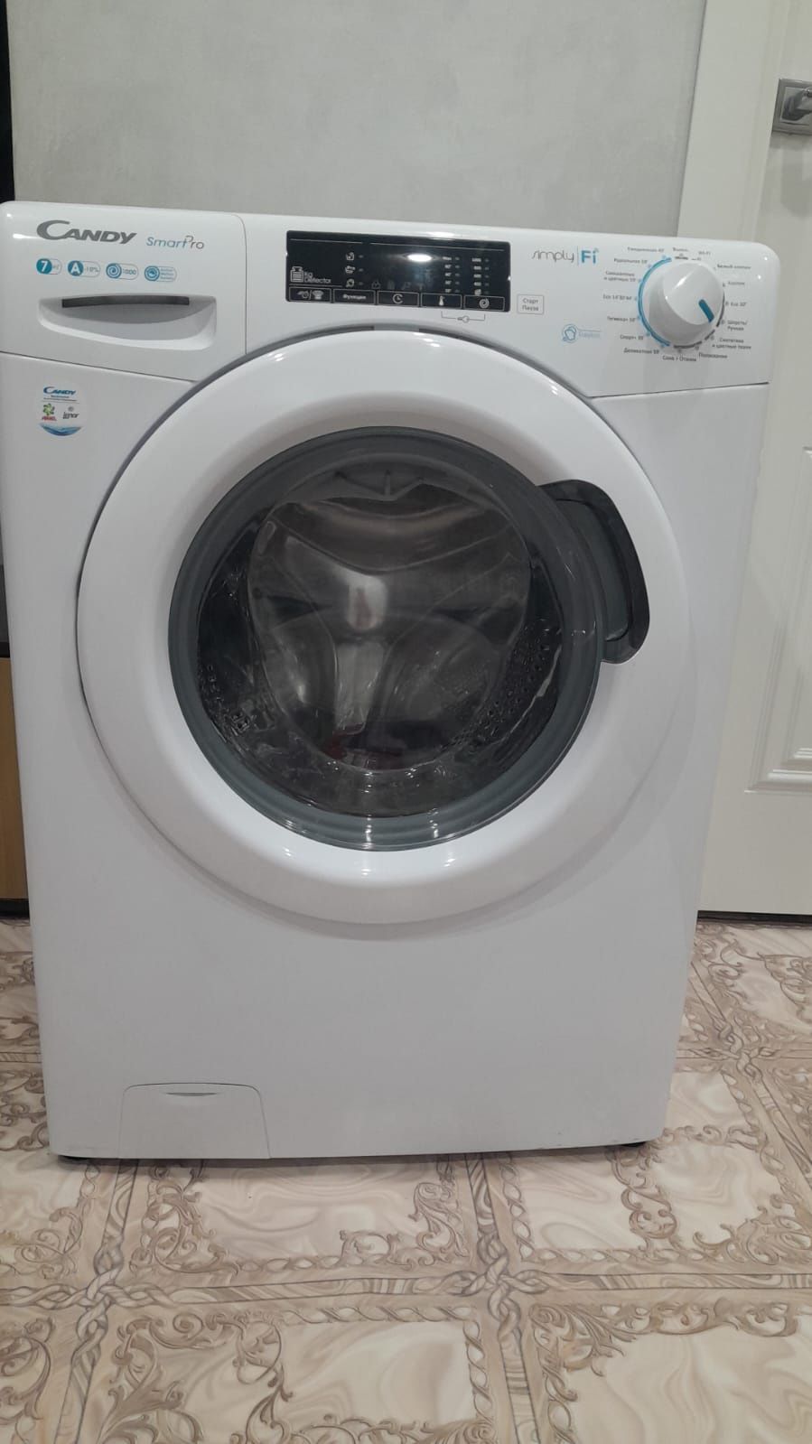 Продам б/у стиральную машинку