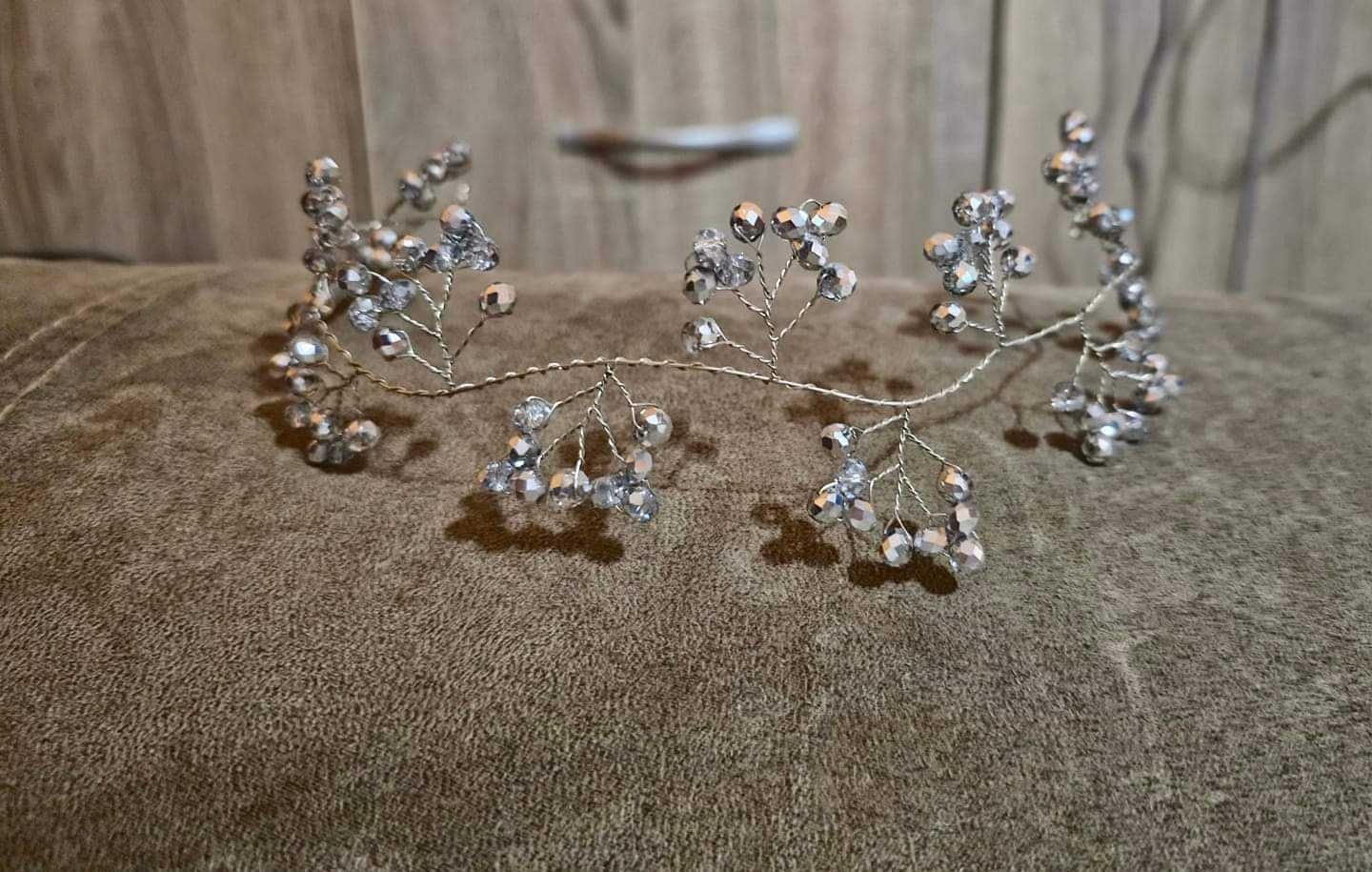 Украси за коса различни