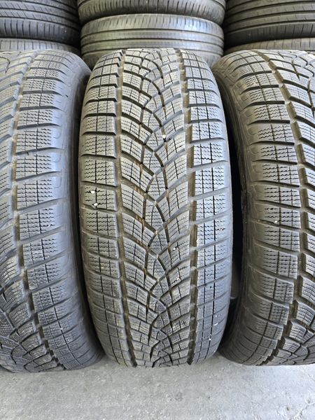235/60/18 GOODYEAR 4бр