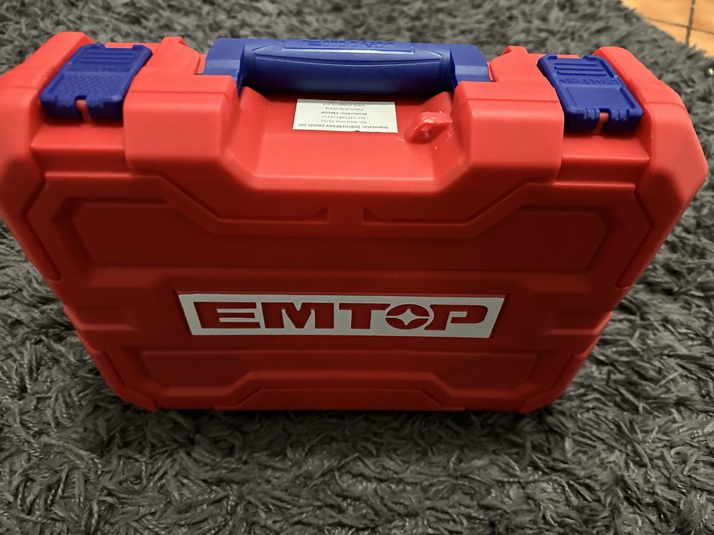 Aparat multifuncțional multi-tool