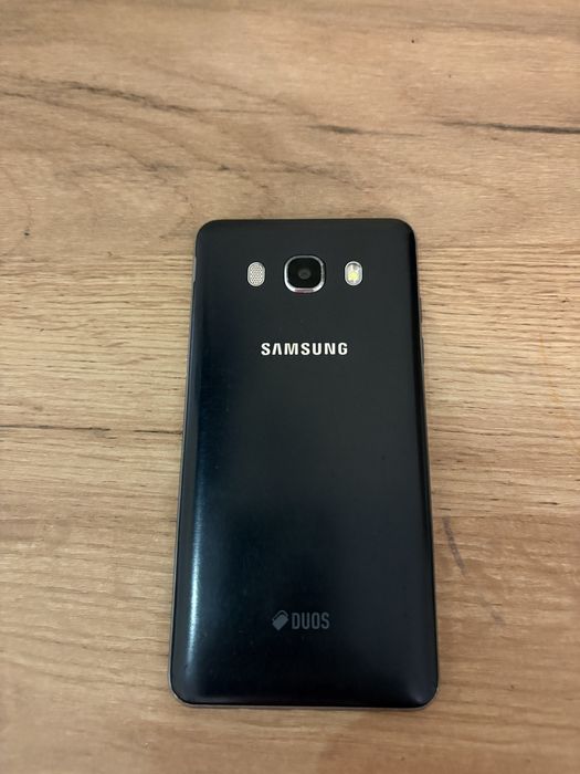 Samsung J5  2016