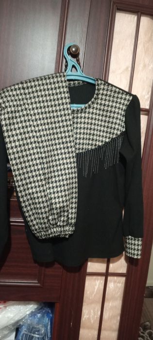 Киймлар сотилади