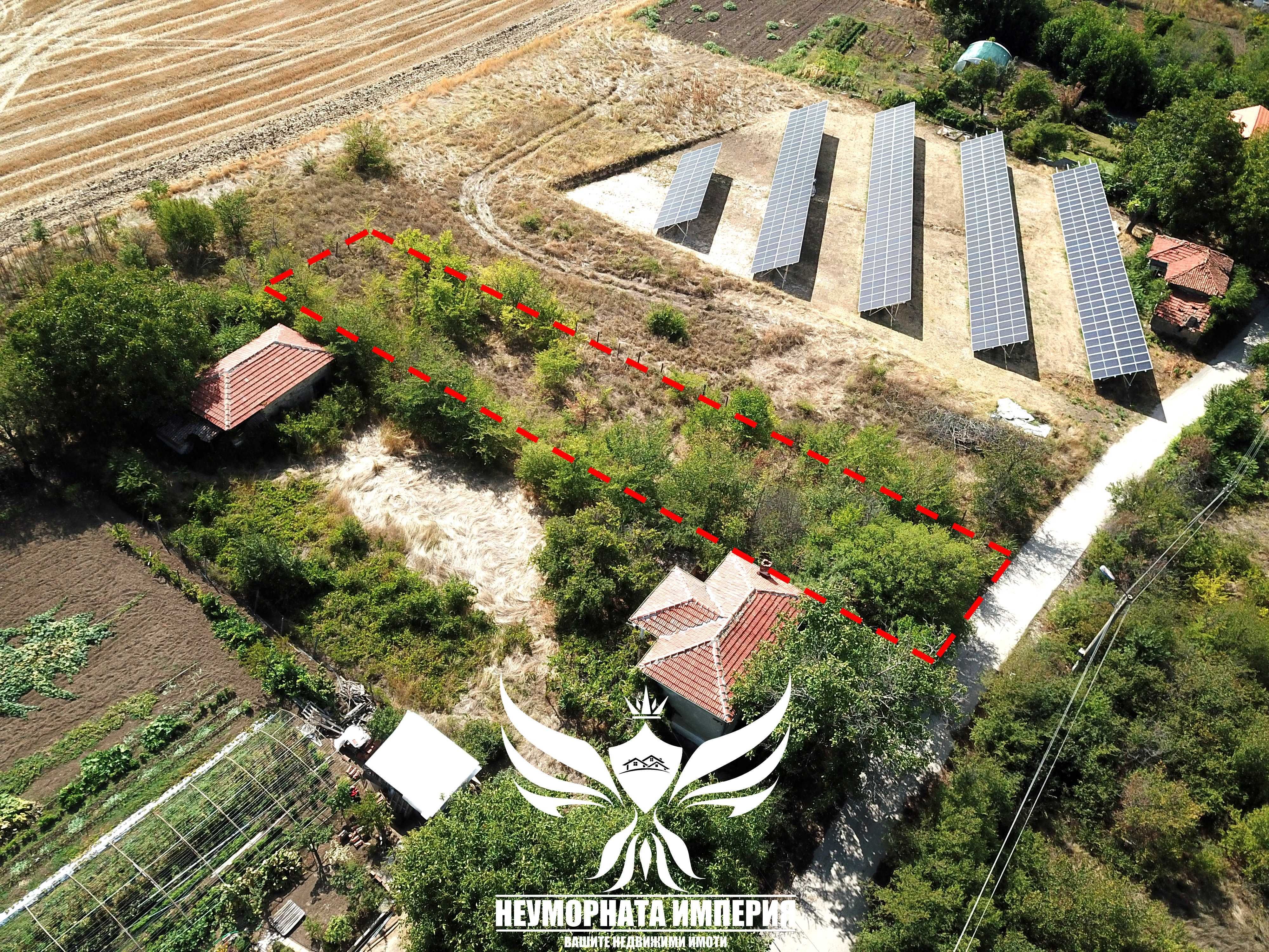 Продавам парцел УПИ с постройки 23кв.м. с 993кв двор село Ахматово