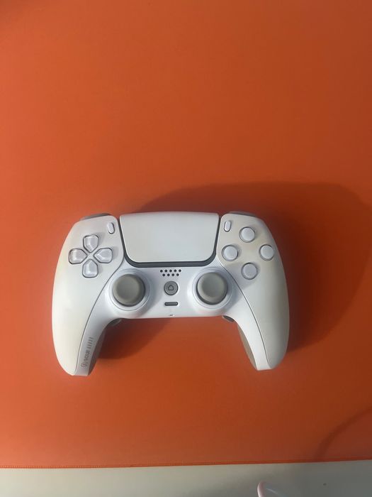 Controller cu paddles scuf