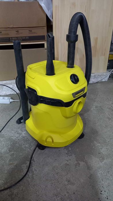 АВТО и Хозяйственный пылесосы Karcher WD 2 PLUS V-12/4/18/C