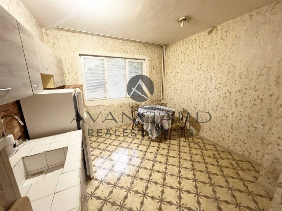 Продава се Тристаен апартамент в Пловдив, Кършияка - 88 кв.м за 1699 €/кв.м - Снимка #2
