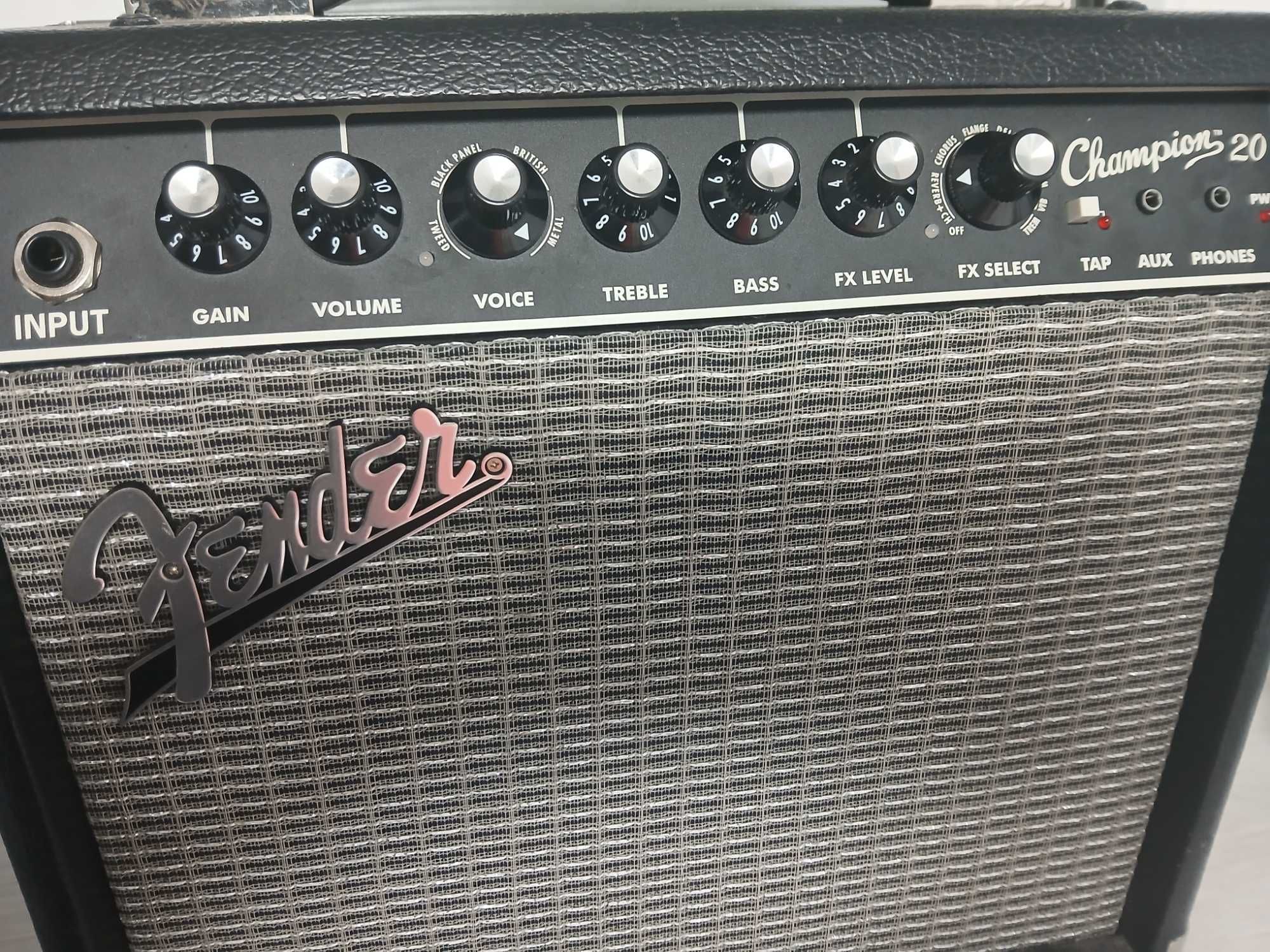 Усливател (кубе) за електрическа китара Fender Champion 20, комбо