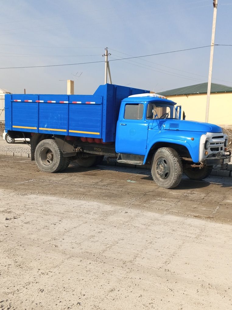 Zil 130 sotiladi