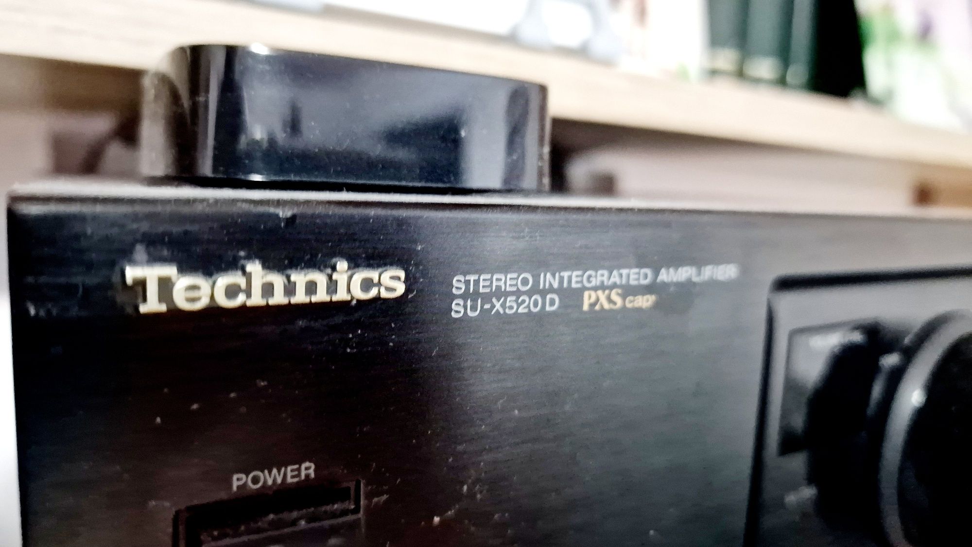 Amplificator Technics