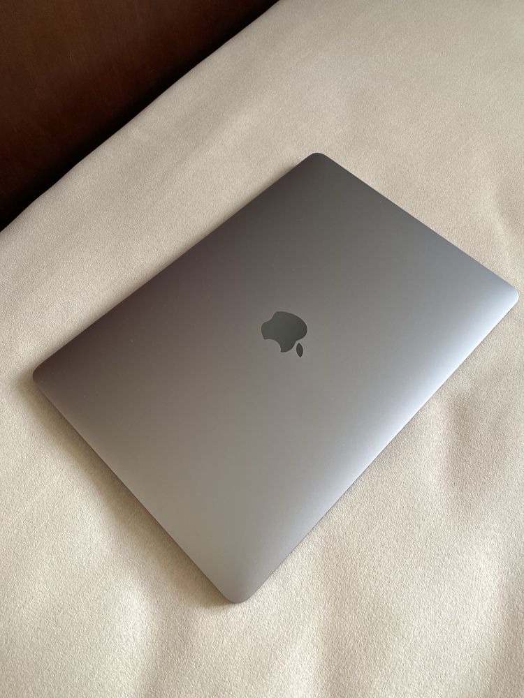 Продам MacBook Pro 13” 2017 года